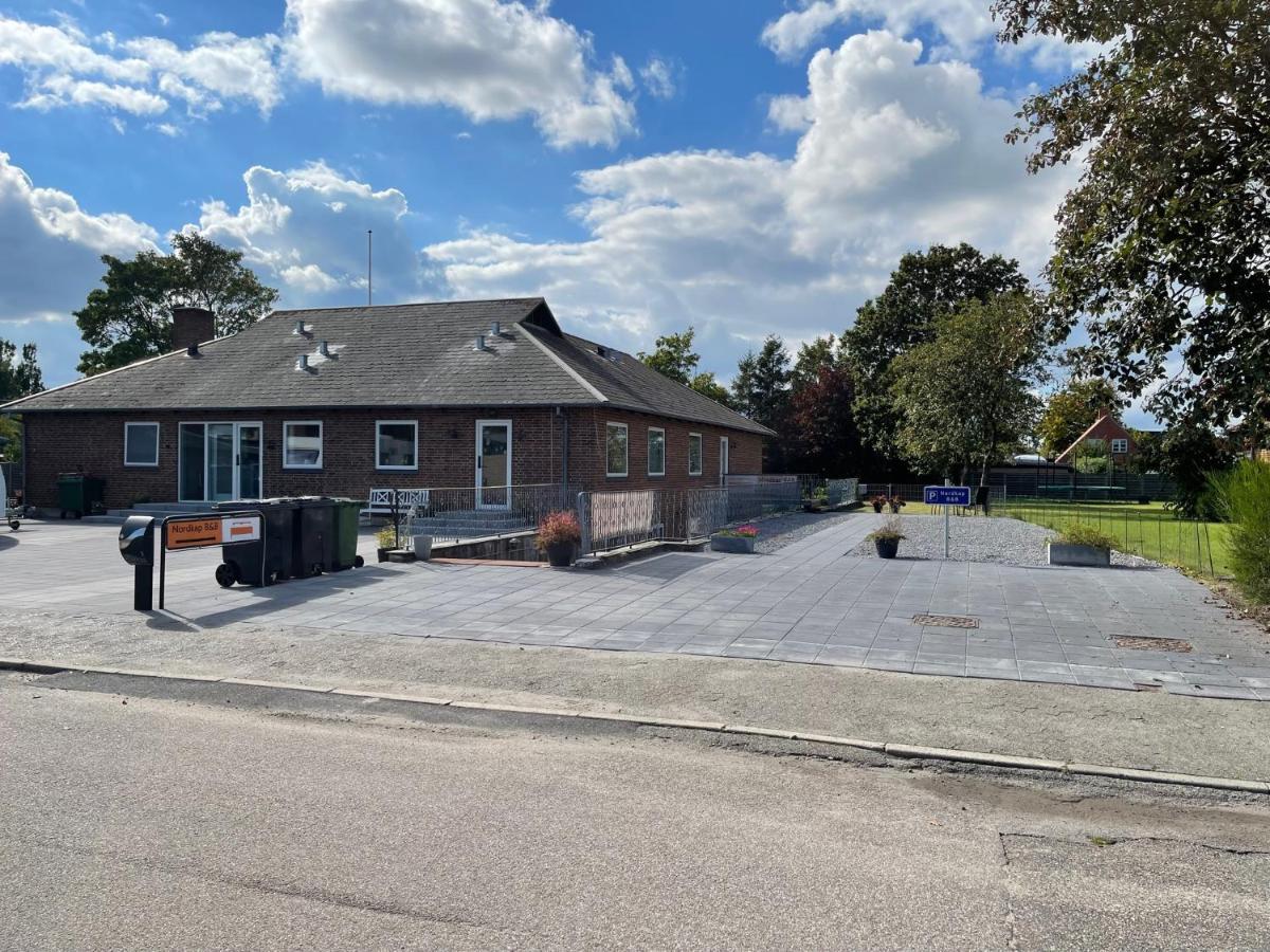 Bed and Breakfast Nordkap Bed & Bath Хольстебро Экстерьер фото